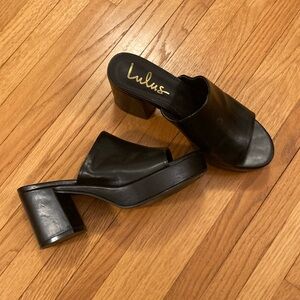 Lulu’s platform mules